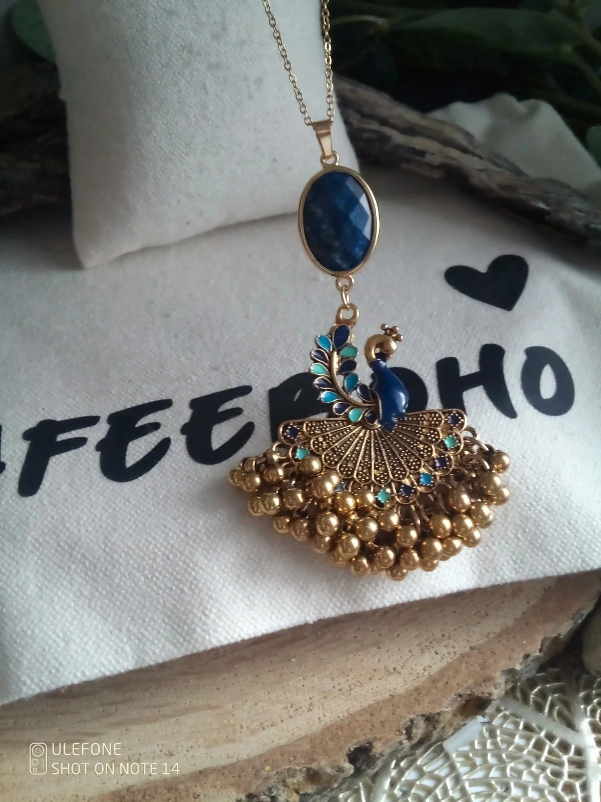Vintage lapis lazuli stone and golden peacock necklace – photo 2